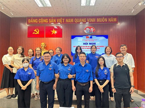 Chi đoàn mầm non 12 tham gia hội nghị đóng góp ý kiến dự thảo văn kiện trình đại hội đại biểu đảng bộ phường